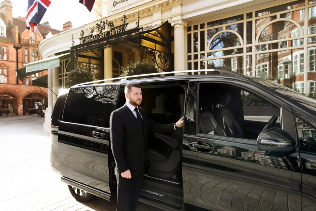 mercedes-eqv-chauffeur-in-mayfair-1024×683