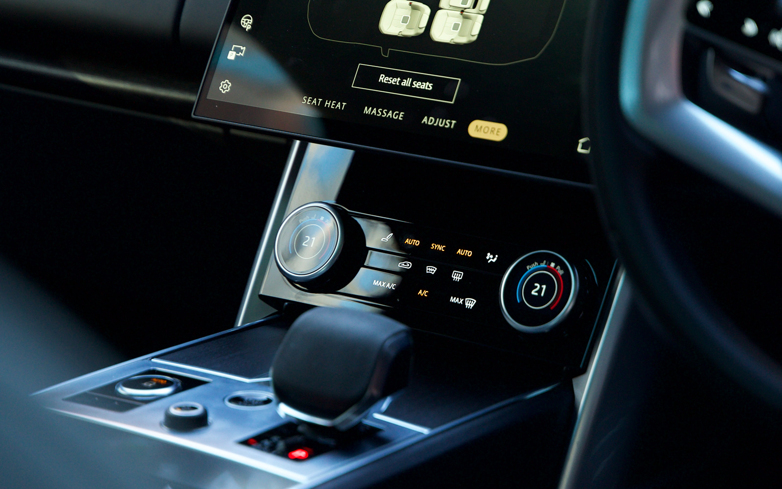 range-rover-first-edition-interior